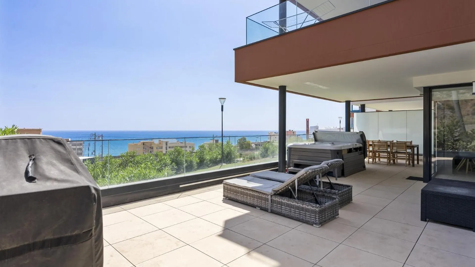 Vivi Homes - Boa Pool, Jacuzzi, Terrace & Sea View Fuengirola Spain