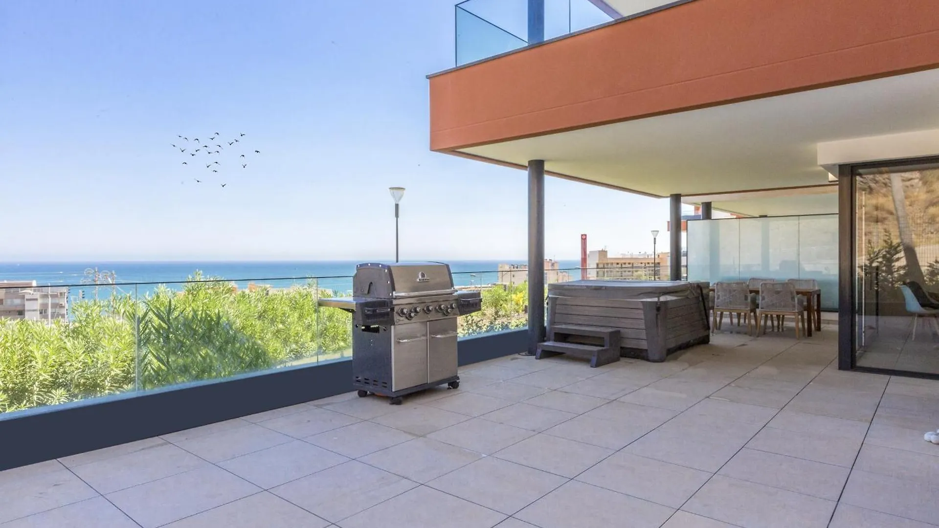 Vivi Homes - Boa Pool, Jacuzzi, Terrace & Sea View Fuengirola