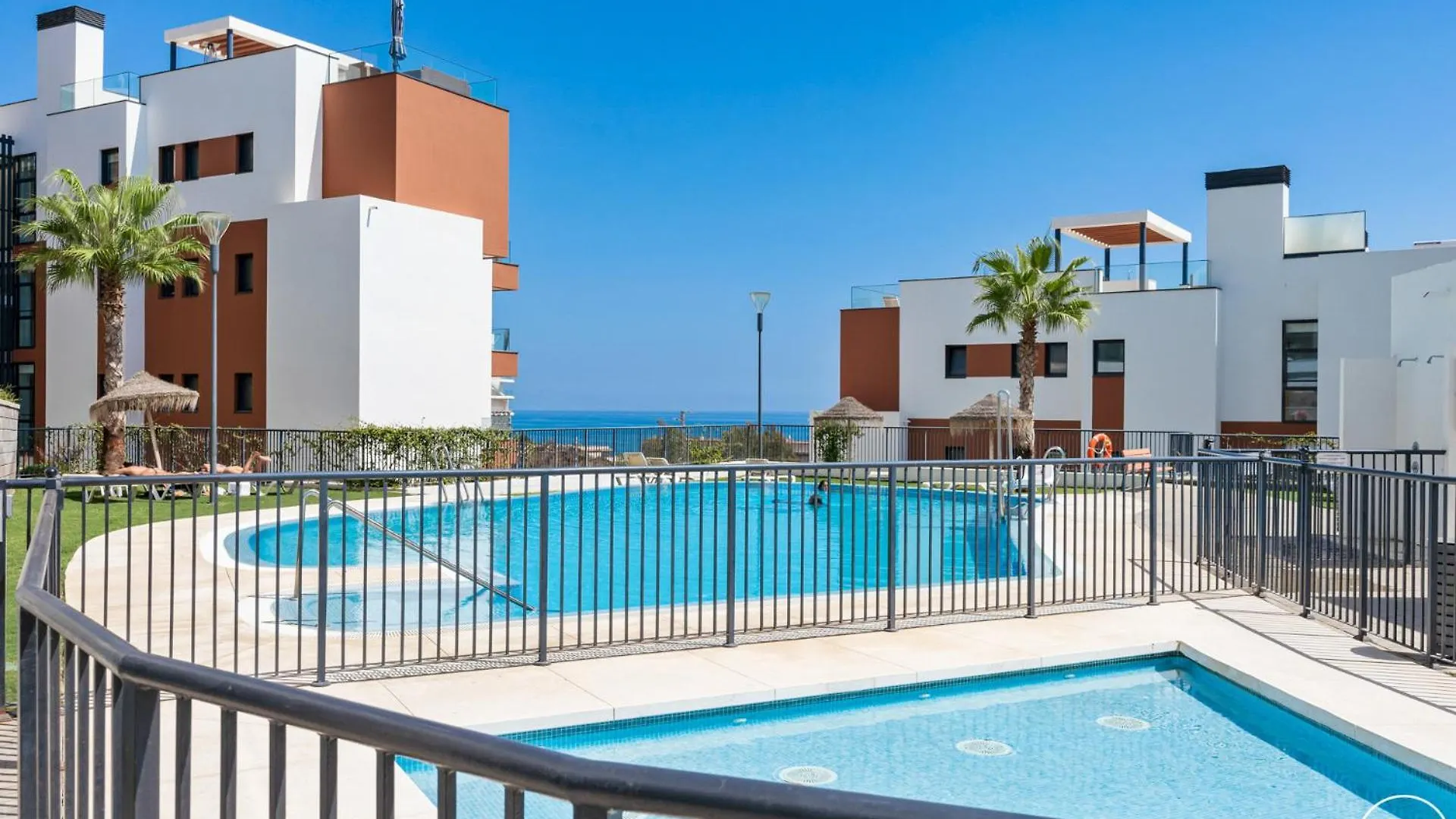 Vivi Homes - Boa Pool, Terrace & Sea View Fuengirola 0*,